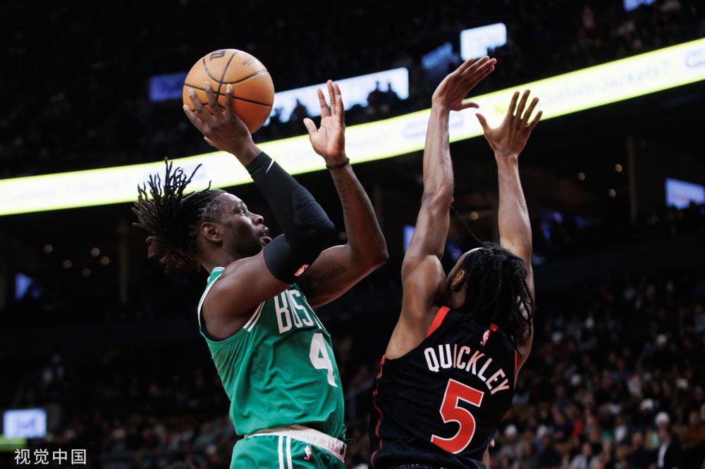 在赛场上拼 在赛场上拼